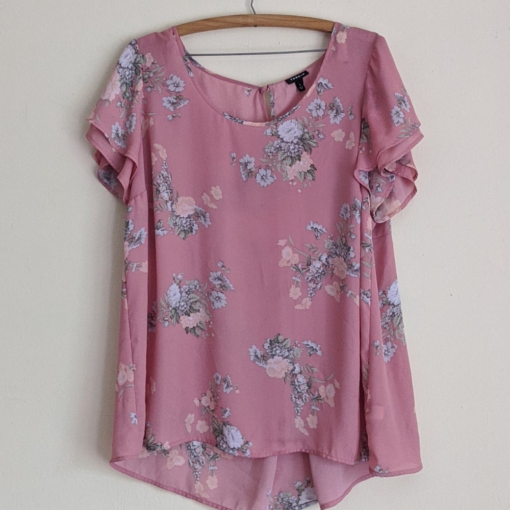 Light Pink Floral Torrid Women's Blouse Size 1 🌸